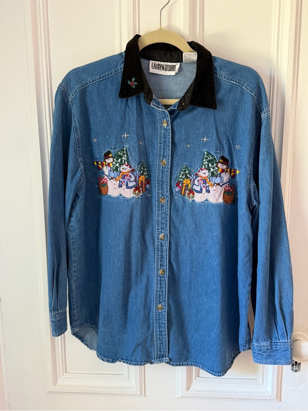 Vintage Lauren Brooke Christmas Denim Embroidered Black Velvet Collar Shirt L